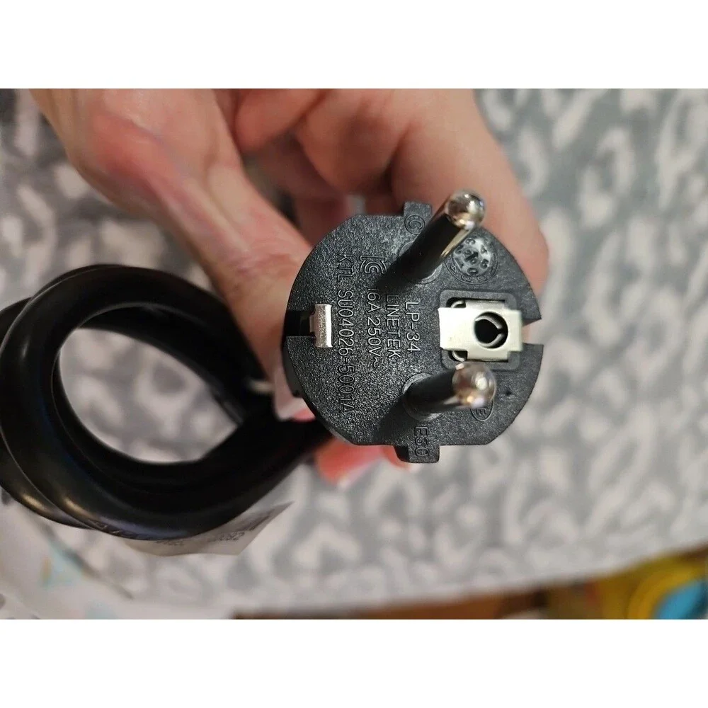 3ft LineTek LP-34 16A 250W European EU KR Outlet Power Cord Black New